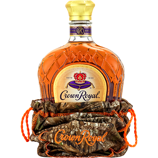 Picture of Crown Royal Fine Deluxe Blended Canadian Whiskey with REALTREE Camo Bag