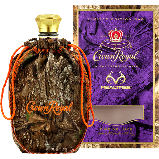 Picture of Crown Royal Fine Deluxe Blended Canadian Whiskey with REALTREE Camo Bag